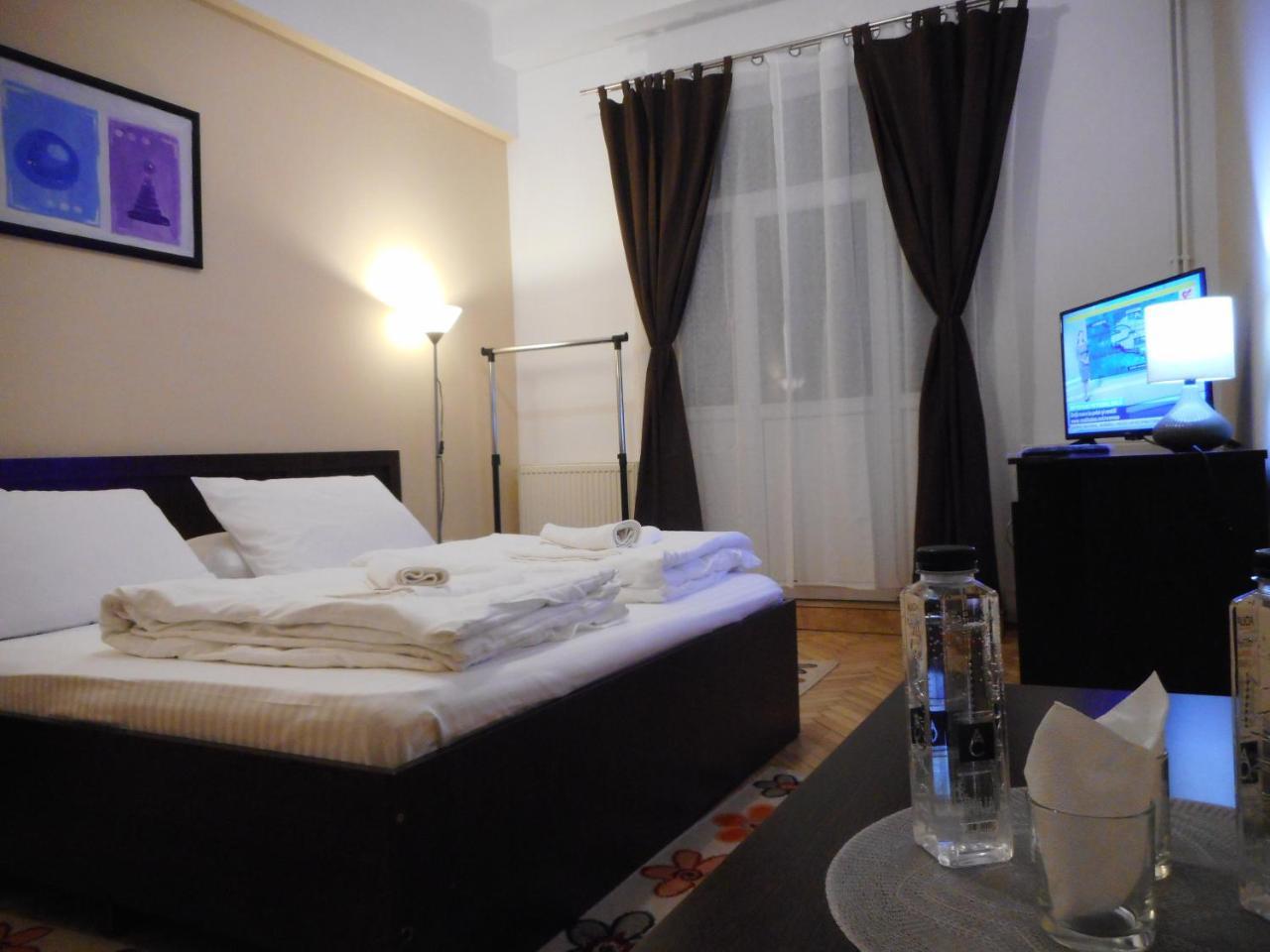 Hotel Holiday Victoria Victoria  Buitenkant foto