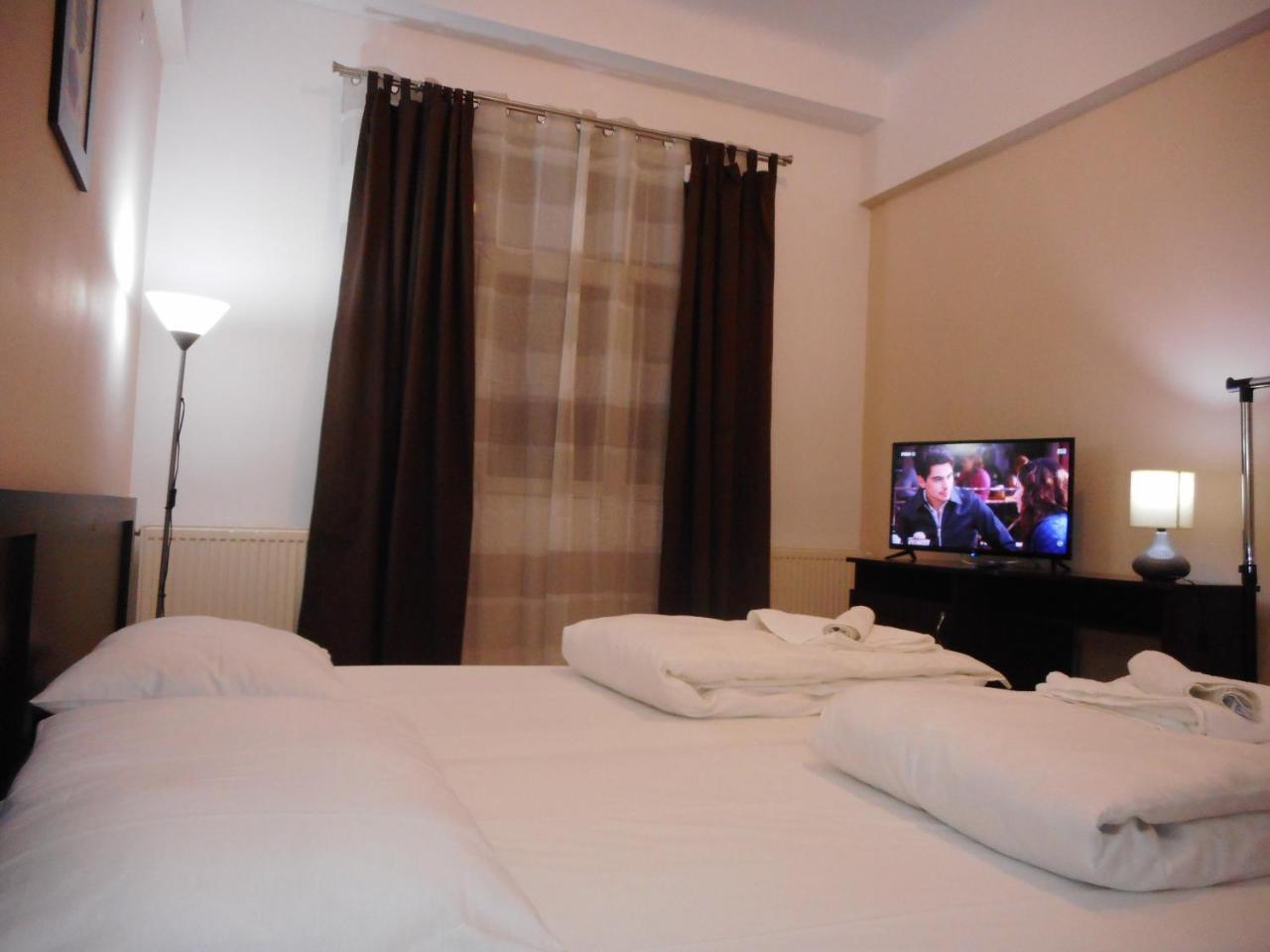 Hotel Holiday Victoria Victoria  Buitenkant foto